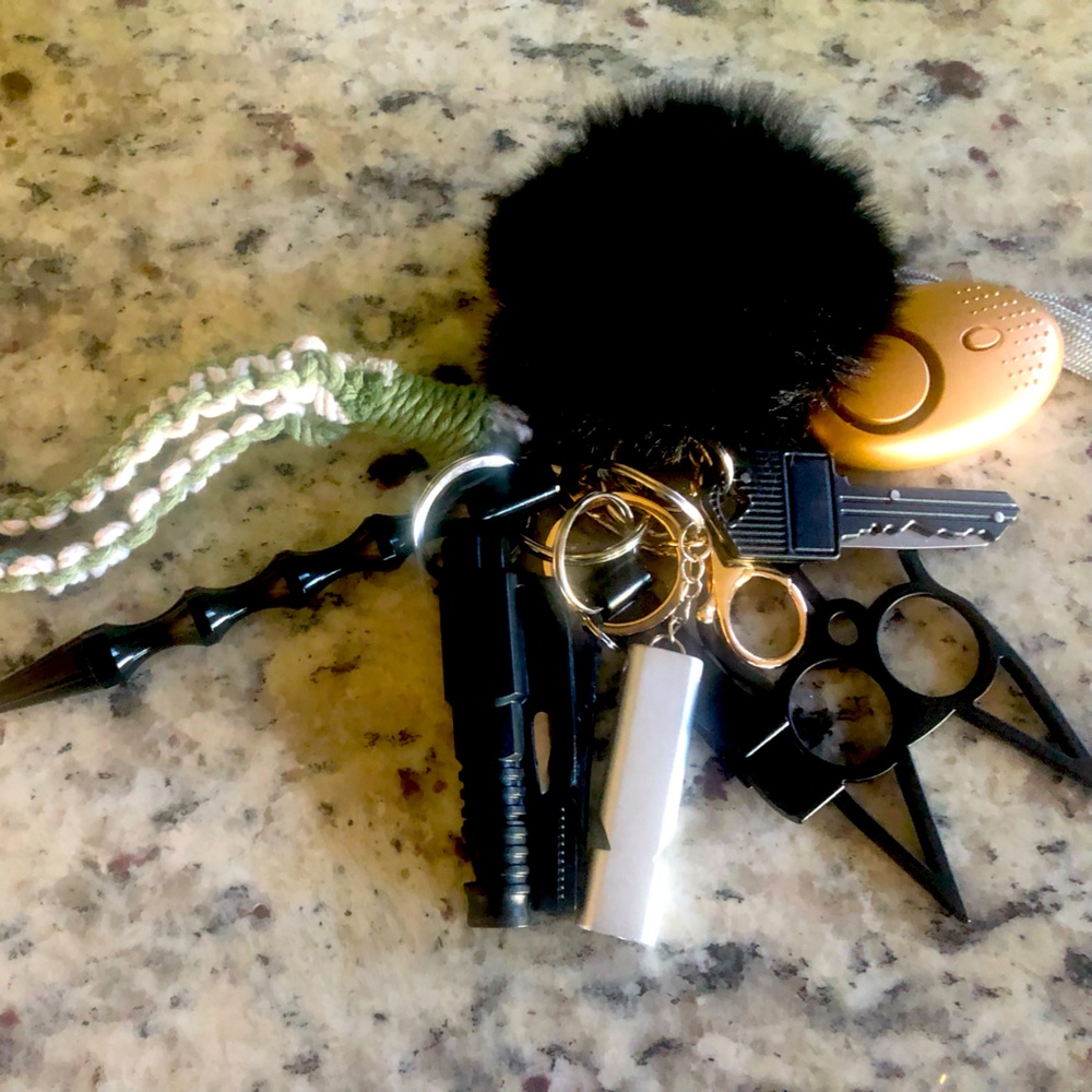 Black Gold Women’s Safety Keychain Accessory Set